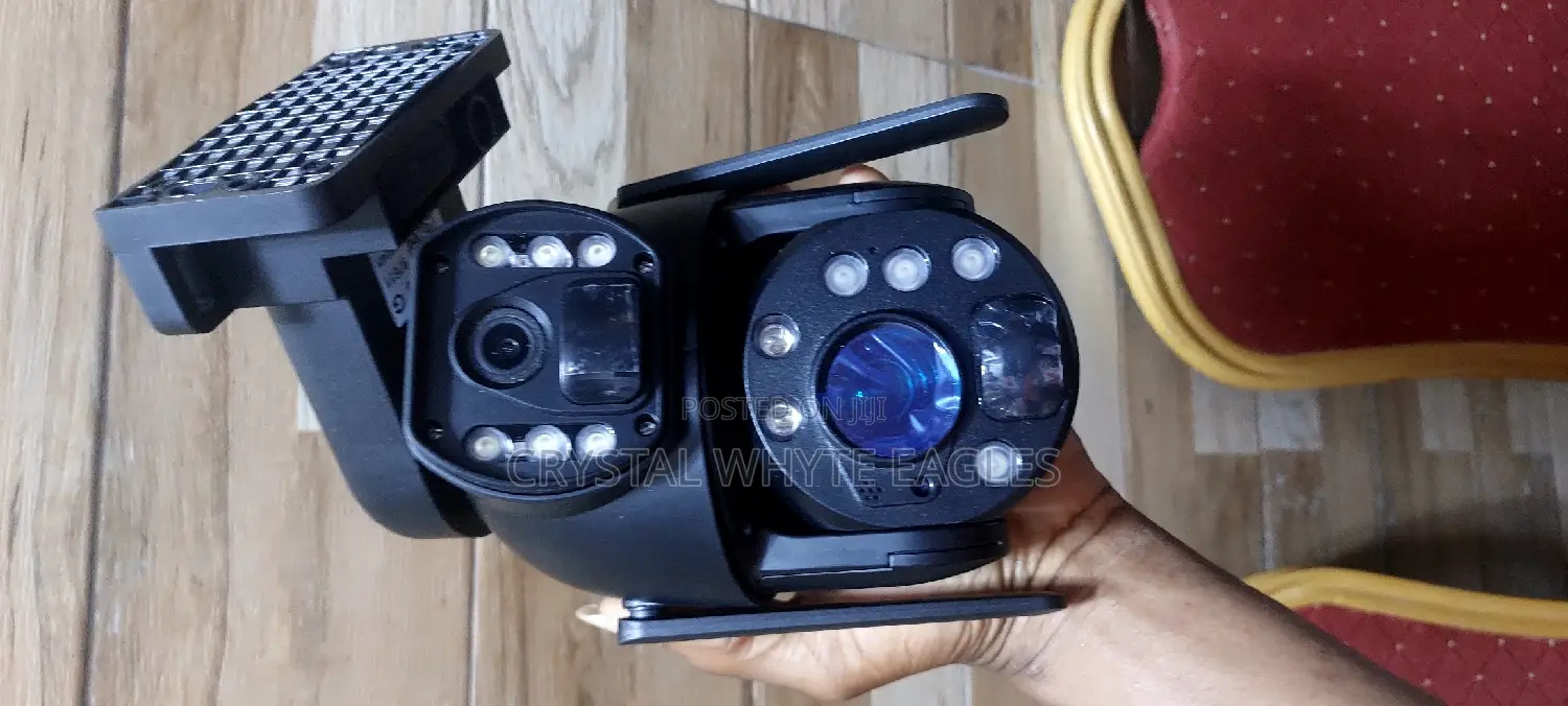 Double Lens PTZ Solar Camera 6mp View