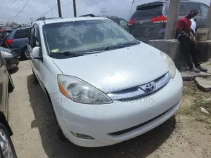Toyota Sienna XLE Limited 2008 White