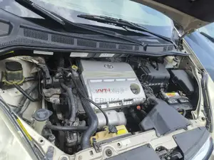 Toyota Sienna XLE Limited AWD 2006 Gold
