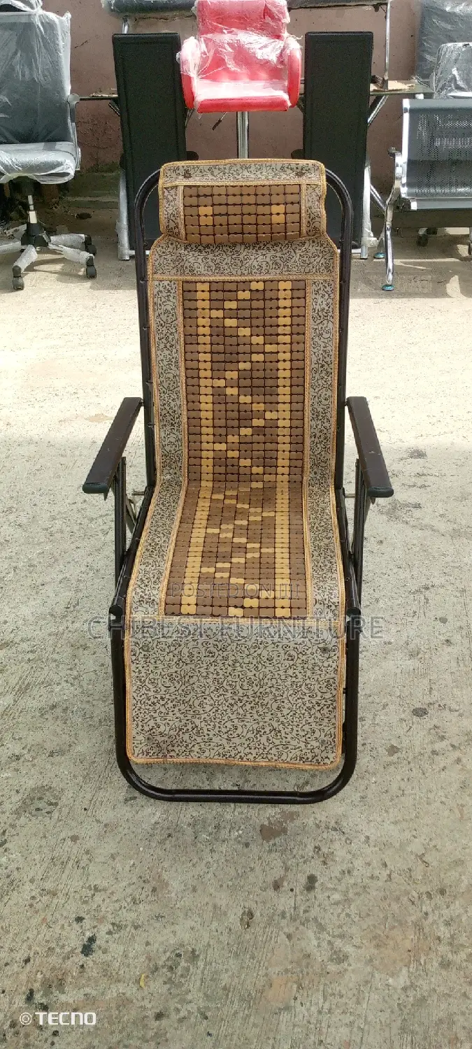 Standard Chair for Relaxing