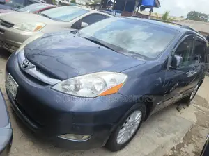 Toyota Sienna XLE Limited 2008 Gray