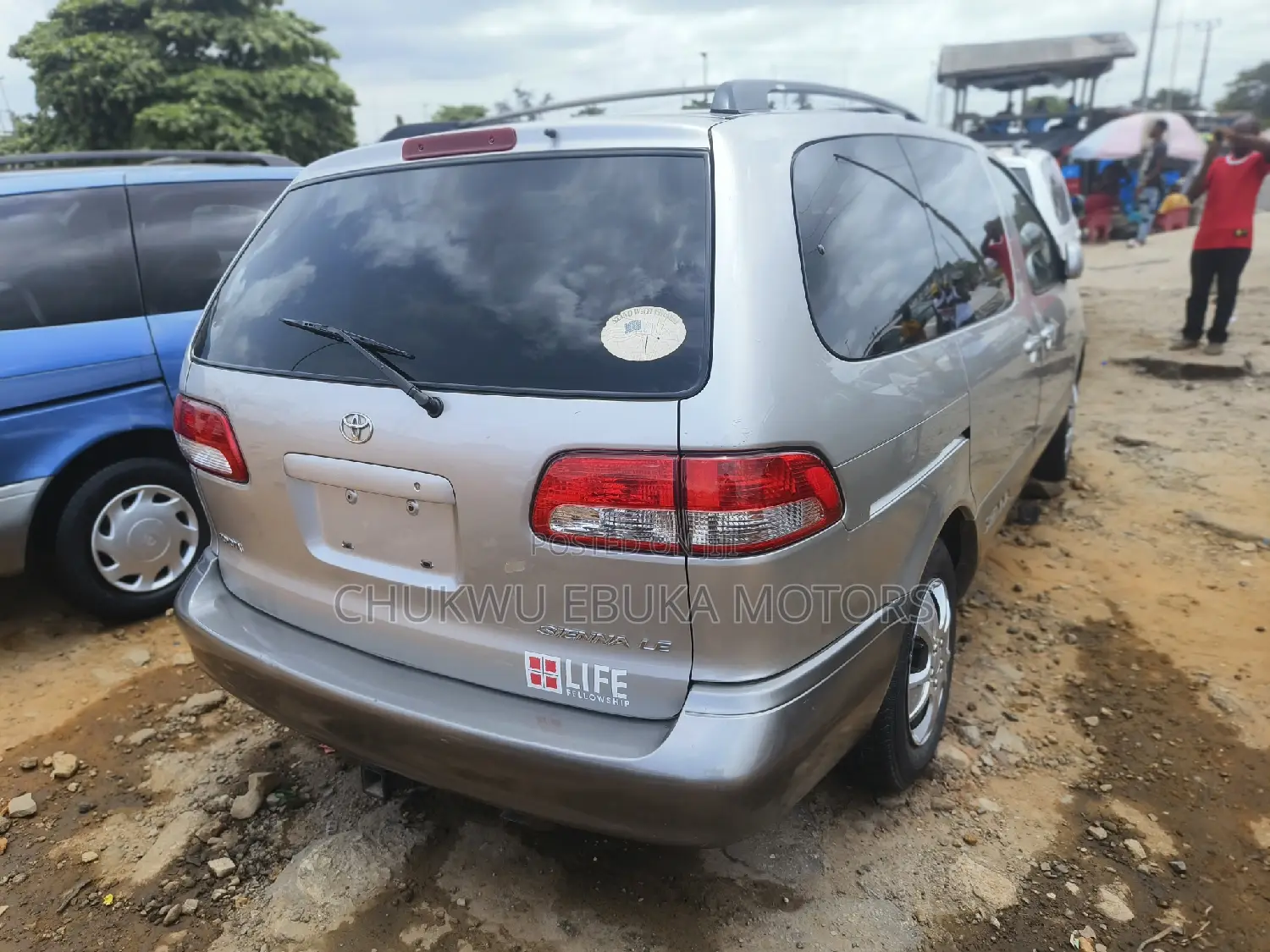 Toyota Sienna LE 2002 Silver