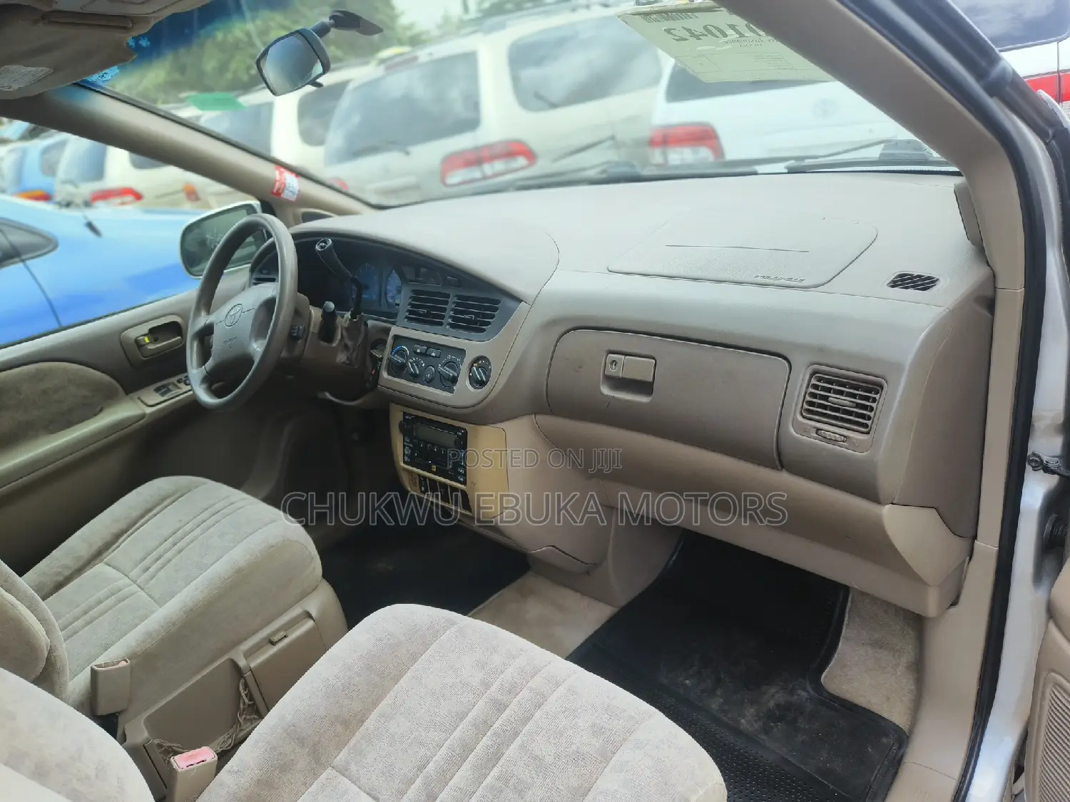 Toyota Sienna LE 2002 Silver