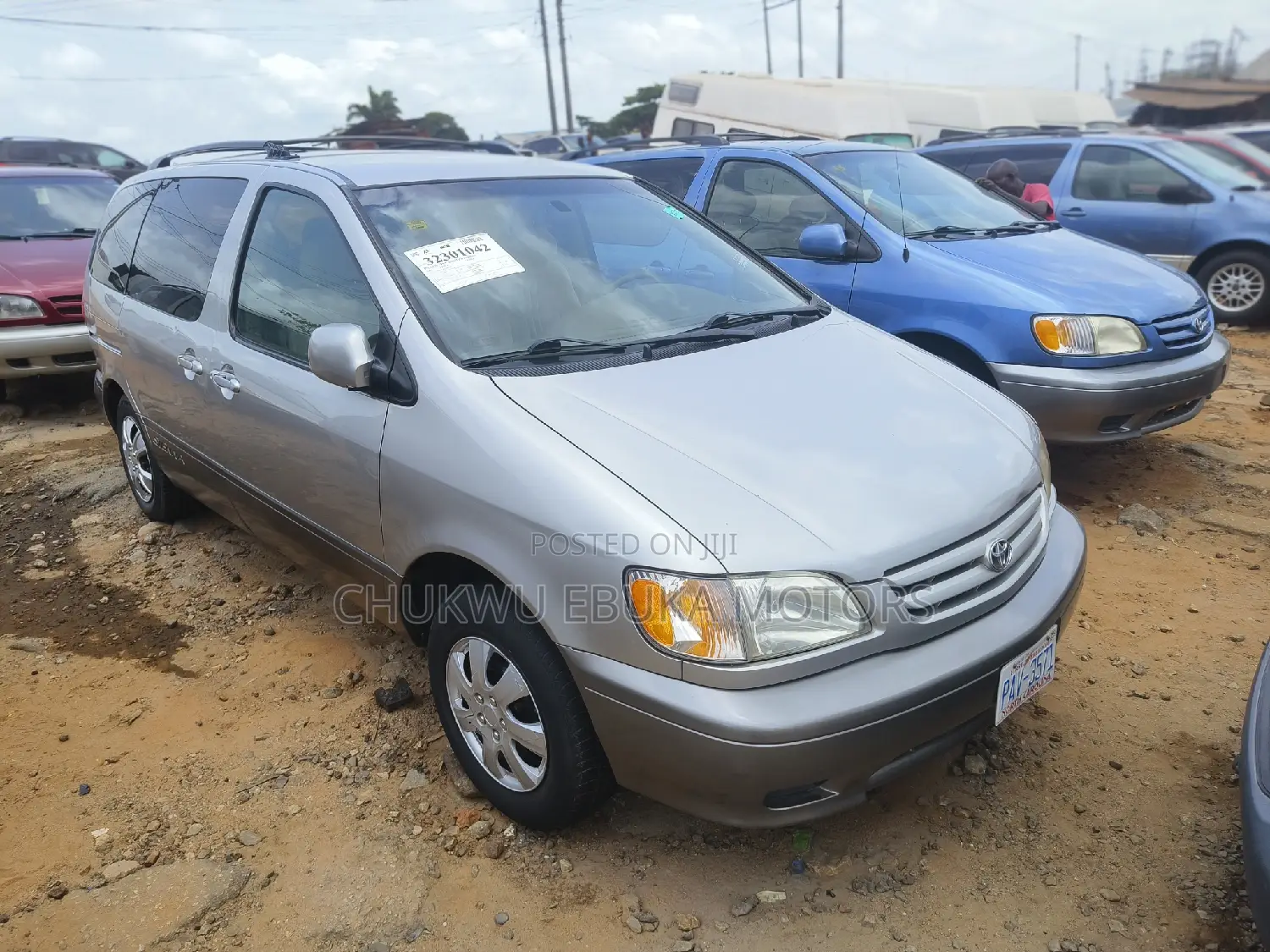 Toyota Sienna LE 2002 Silver
