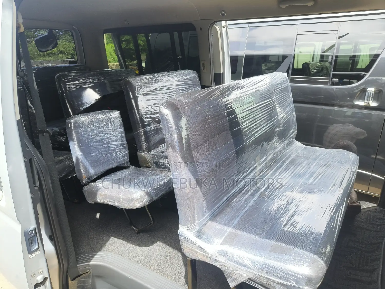 Toyota HiAce 2013 Silver