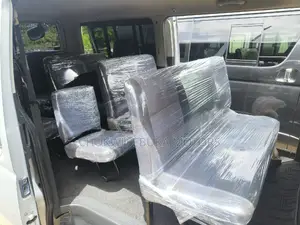 Toyota HiAce 2013 Silver