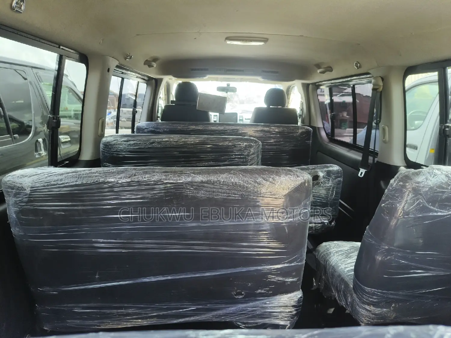 Toyota HiAce 2013 Silver