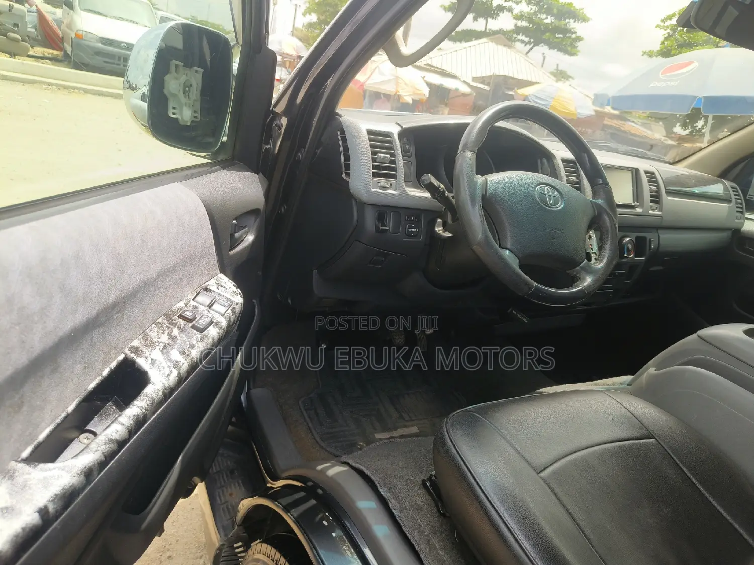 Toyota HiAce 2013 Grey