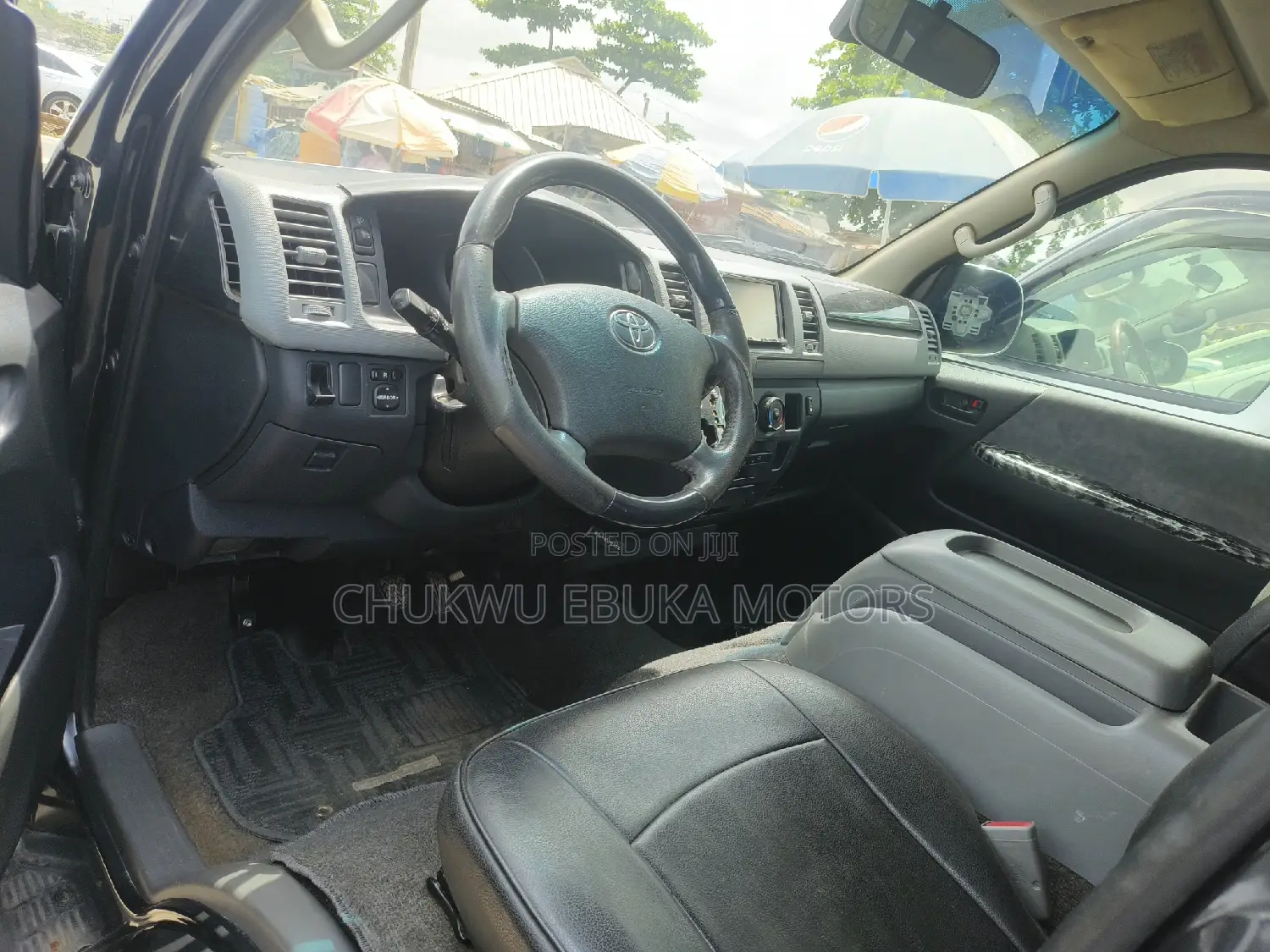 Toyota HiAce 2013 Grey