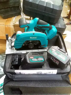 Makita Cordless 7" Circular Saw Machine