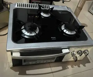 Uk Used 3 Glass Burner With Oven N Grill