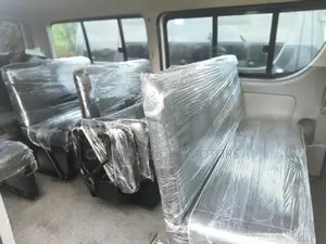 Toyota HiAce 2013 Silver