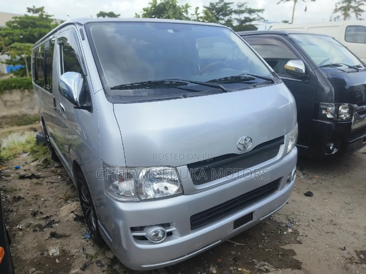 Toyota HiAce 2013 Silver