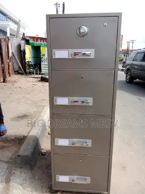 CRV Chrome Gubabi Manual Fireproof Safe (4d)