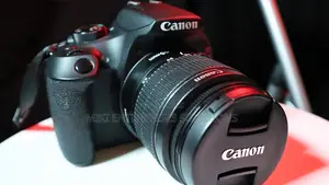Canon Camera EOS 2000D Kit