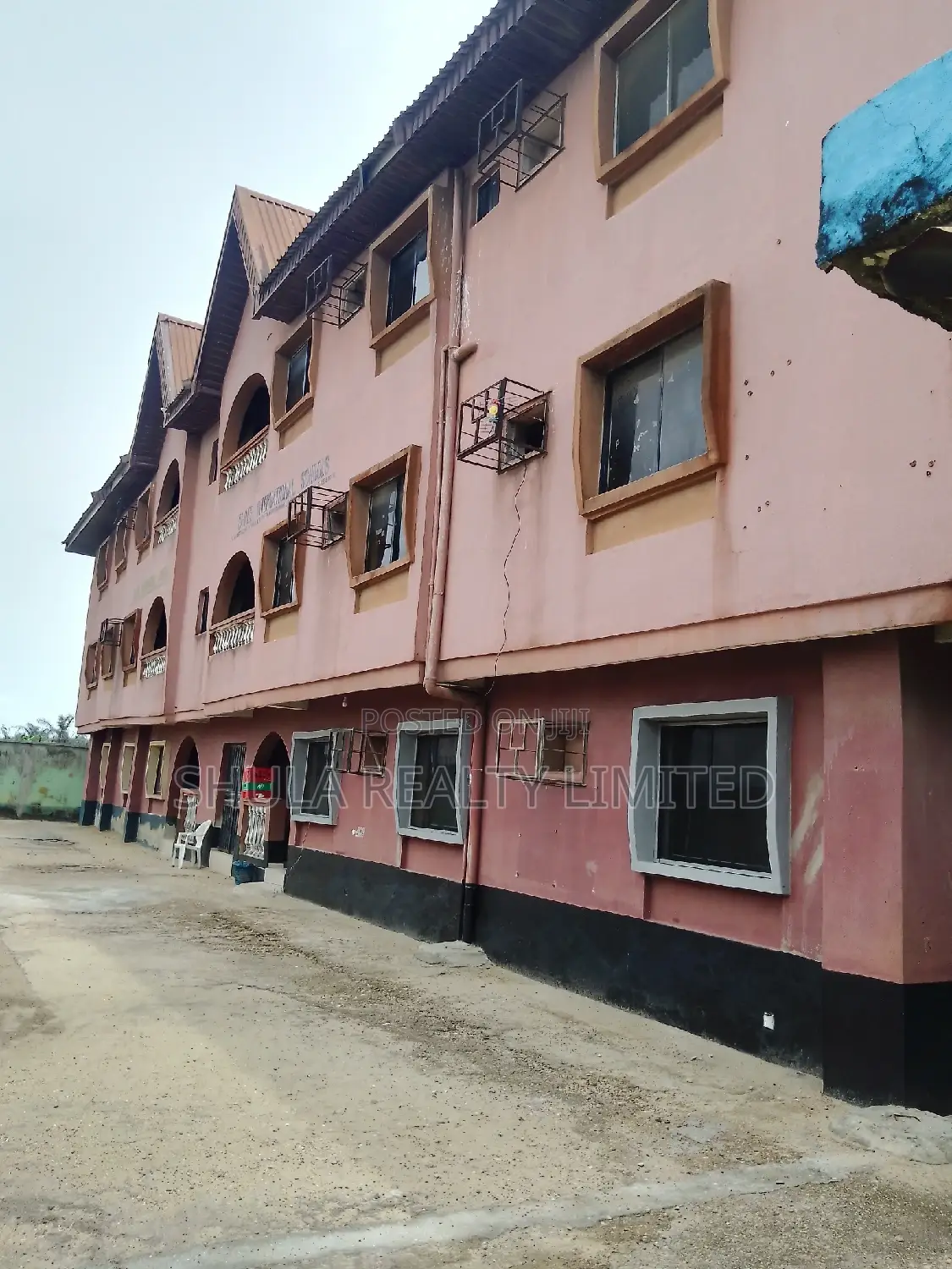 Furnished 20bdrm House in Agbara-Igbesan for sale