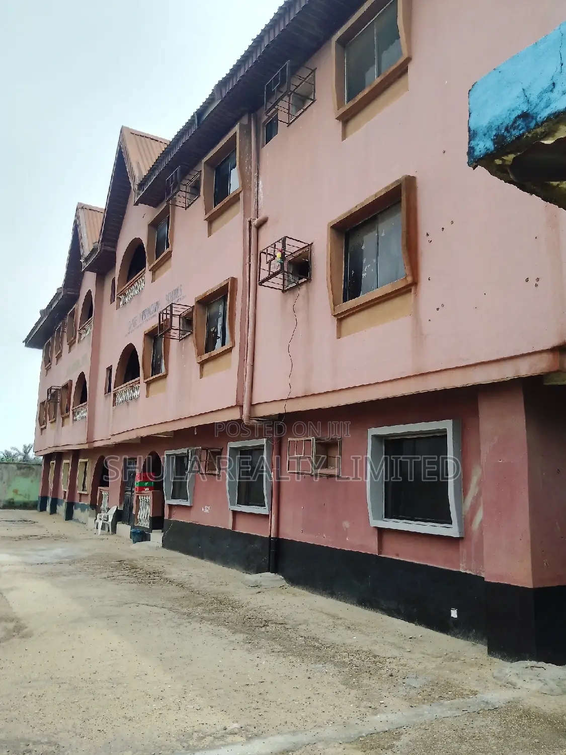 Furnished 20bdrm House in Agbara-Igbesan for sale