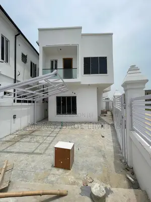4bdrm Duplex in Orchid, Chevron for sale