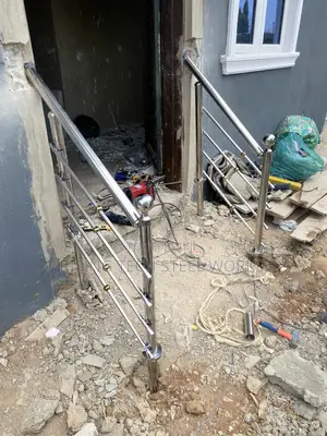 Simple System Rail Both Bankonly And Staircase
