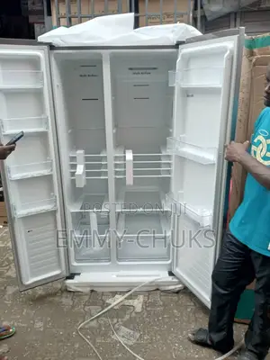 Hisense Side by Side Refrigerator