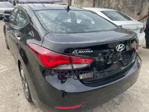 Hyundai Elantra 2015 Black
