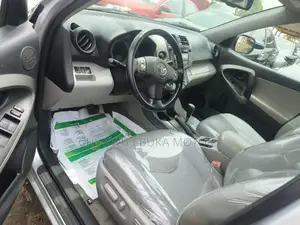 Toyota RAV4 3.5 Limited 2010 Silver