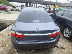Lexus ES 350 FWD 2014 Gray