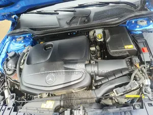 Mercedes-Benz GLA-Class 2016 Blue