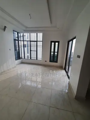 4bdrm Townhouse/Terrace in Private, Life Camp for sale