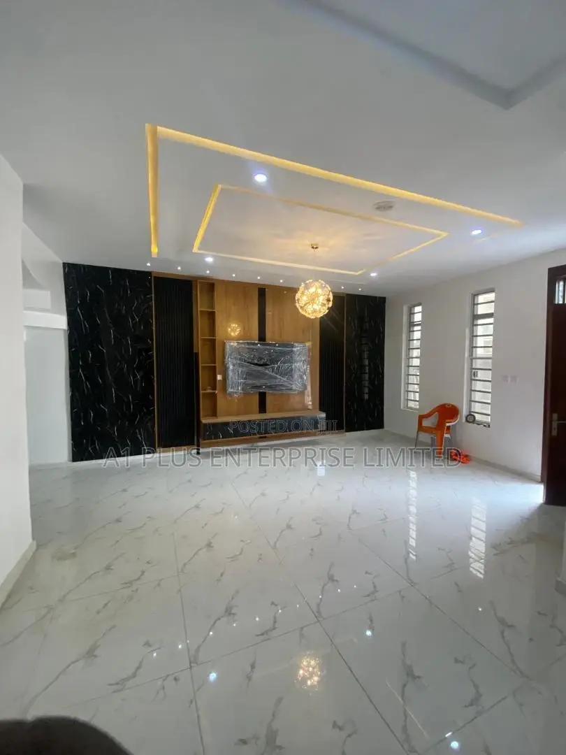 TV Wall Cladding With Black and Brown Combo
