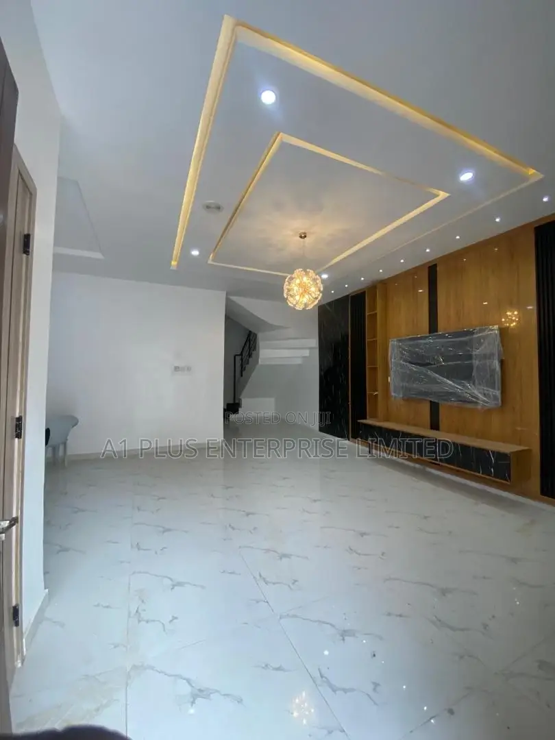 TV Wall Cladding With Black and Brown Combo