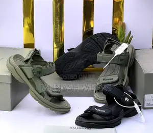 Luxury Balenciaga's Tracks Sandal