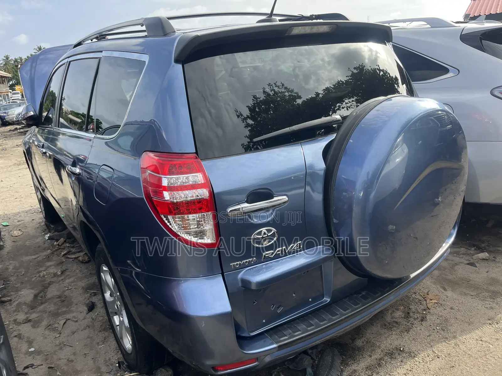 Toyota RAV4 2010 Blue