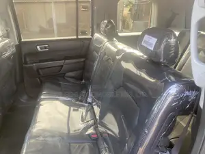 Honda Pilot Touring w/RES/Navi FWD (3.5L 6cyl 5A) 2010 Black