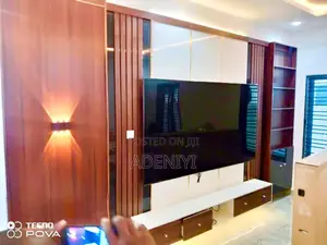 Entertainment Centre and Tv Console