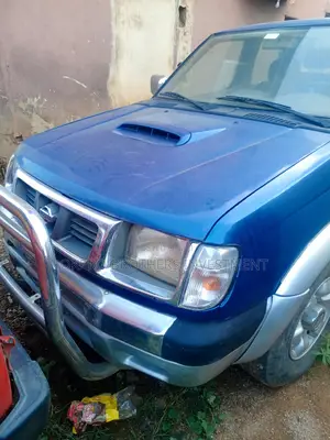 Nissan Navara 1999 Blue