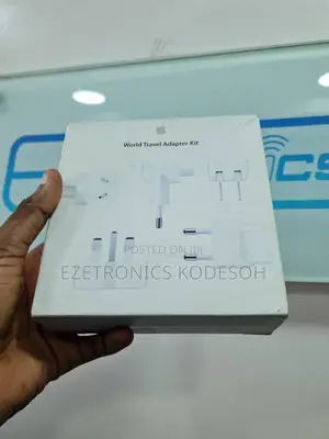 Apple World Traveller Adaptor Kit