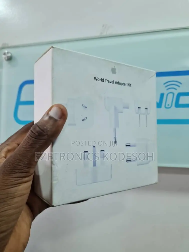 Apple World Traveller Adaptor Kit