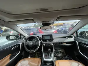 Toyota RAV4 XLE AWD 2020 Black