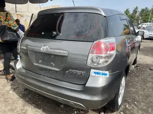 Toyota Matrix 2006 Gray
