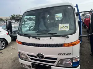 Toyota Dyna 200