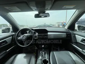 Mercedes-Benz GLK-Class 350 2010 White