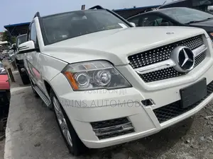 Mercedes-Benz GLK-Class 350 2010 White