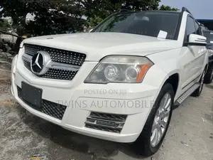 Mercedes-Benz GLK-Class 350 2010 White