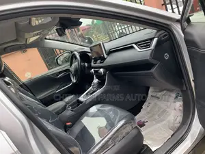 Toyota RAV4 2020 Silver