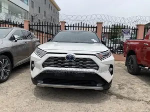 Toyota RAV4 2020 White