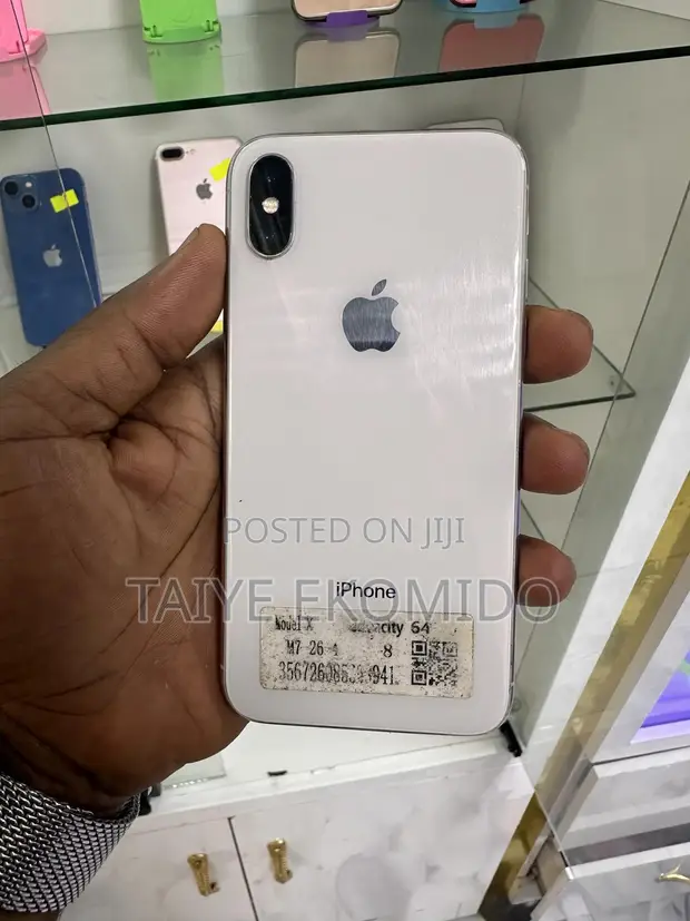 Apple iPhone X 64 GB Silver in Warri Mobile Phones, Taiye