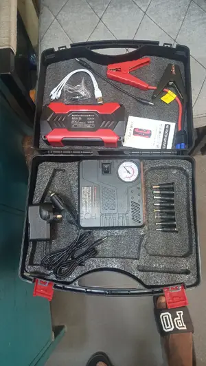 Jump Starter With Tyre Pumper