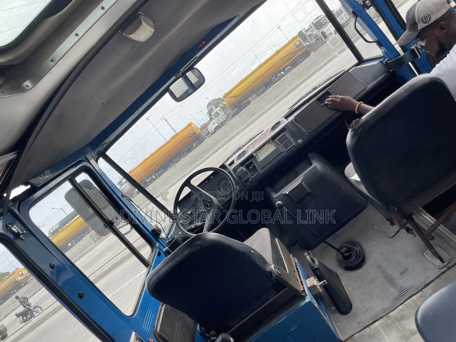 Mercedes-Benz Sprinter 2020 Blue