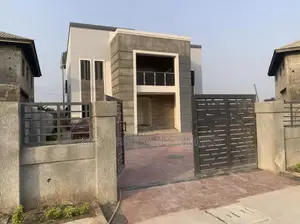 4bdrm Duplex in Eliozu Estate, Port-Harcourt for sale